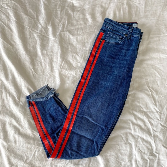 2/$50💙 CLOSET CLEAN OUT: Zara striped skinny jeans - Picture 2 of 9